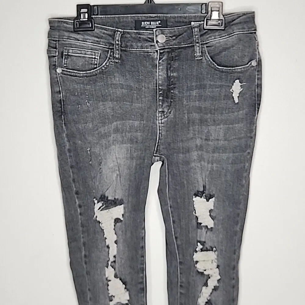 Judy Blue Jeans Women’s 11/30 Skinny Fit Distressed Faded Stretchy JB8857 Black